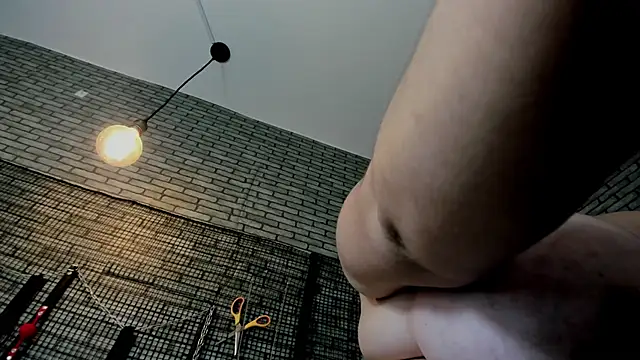 Briana_24's Live XXX Chat