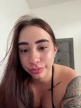 Chat XXX en directo de Devora222_