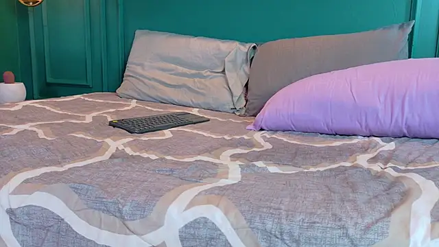 XXX chat uživo modela ale_cam