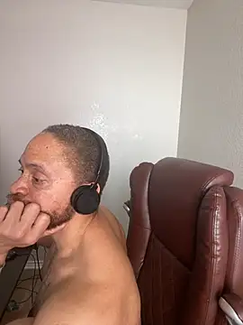 Fathero1time Live XXX-Chat