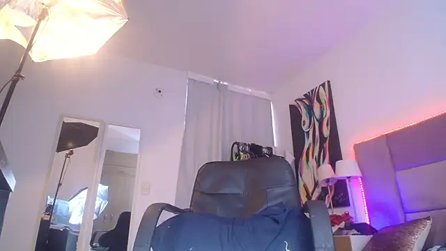 lizzy_squirt 现场XXX聊天