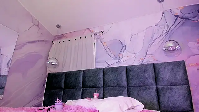 Chat +18 de AntonellaRossi ao vivo