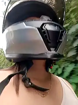 Chat +18 de MariBelle1 ao vivo