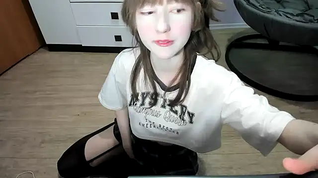 Yoonhee_ki: онлайн-секс-чат