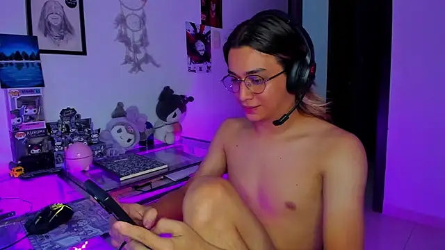 KeitaMoon élő XXX-chatje