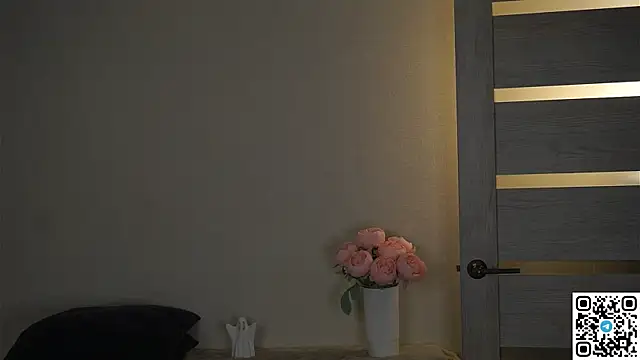 MarlinVarian Adlı Modelin Canlı XXX Sohbeti