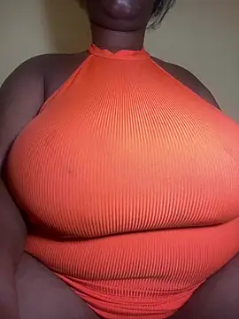 wamie12: διαδικτυακό σόου στην κάμερα