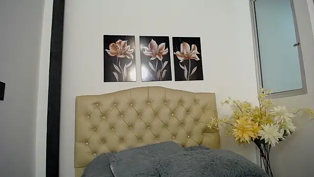 pinky_f00x – Live XXX-chat