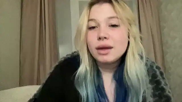 Lulu_Di Chat XXX live