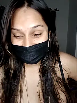 Karishma-2n Webbikameraesitys