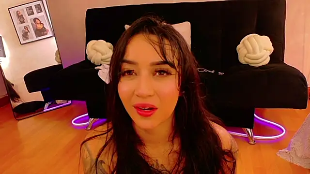 EmmyEvans1 Chat XXX live