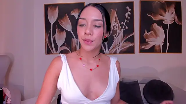 AmaliaCrus Chat XXX in diretta