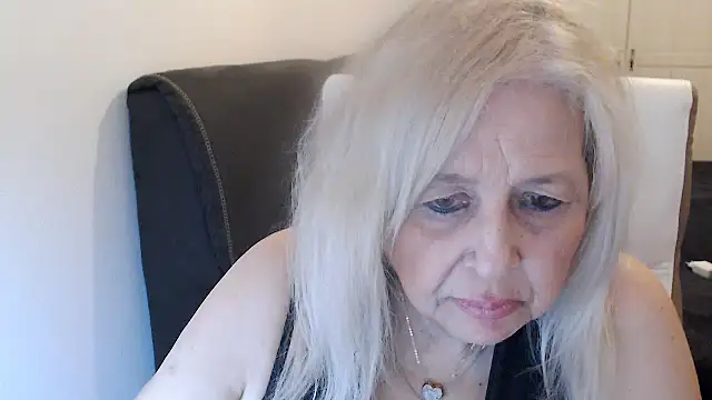 SusiLifeXXX's Live XXX Chat