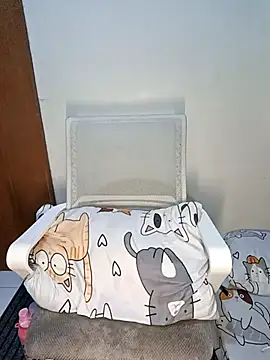 Sweet_asian_kylie's Live XXX Chat