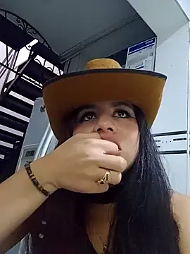 Julieth_brown_'s Live XXX Chat