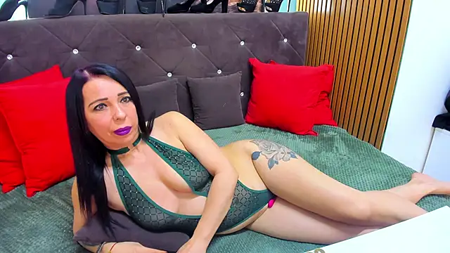 XXX chat uživo modela LauraSiin