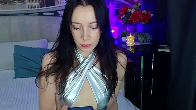 MonicaSweetx: онлайн-секс-чат