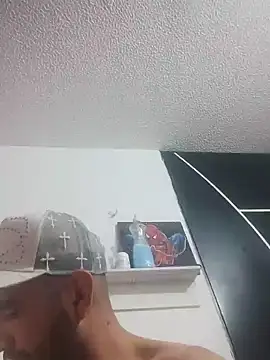 Chat XXX en directo de hairyandbigmann