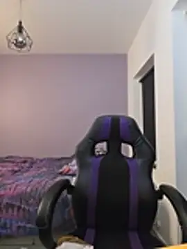 Živý XXX chat MiaRides19