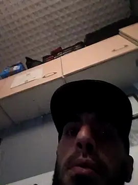 hotguy71000のウェブカメラショー