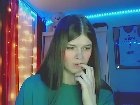 Klementa élő XXX-chatje