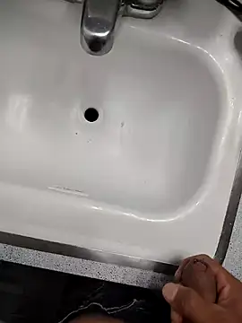 ellovol's Live Sex Cam Show