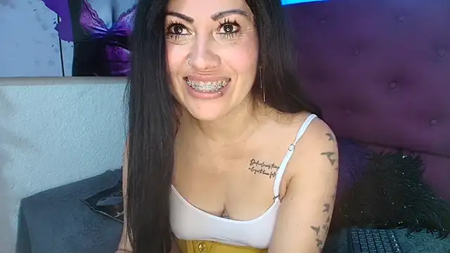 Tania_matureのライブXXXチャット