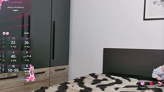 miiastaar élő XXX-chatje