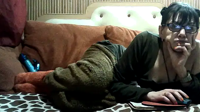 AlanaLaDream 即時 XXX 聊天