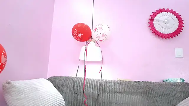 Hiyakasudere's Live XXX Chat