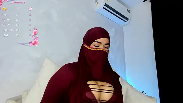 Chat +18 de thaira_aly ao vivo