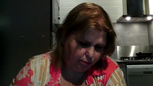 Sylviastar46 现场XXX聊天