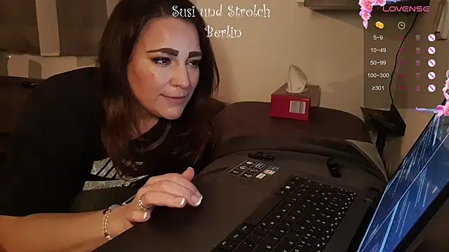 XXX chat uživo modela Susi_und_Strolch