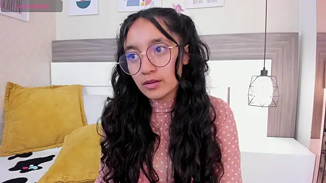 Czat XXX na żywo – Emilyblussh