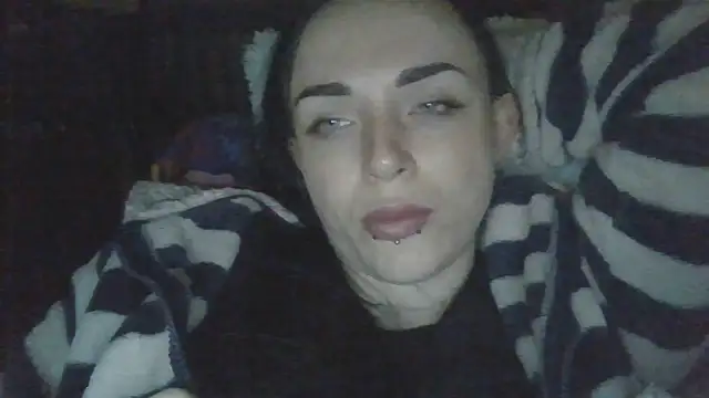 Trinsy_Love 即時 XXX 聊天