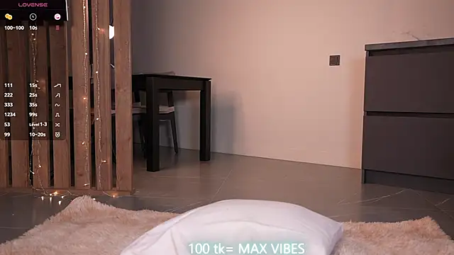 Monika__youthful Adlı Modelin Canlı XXX Sohbeti