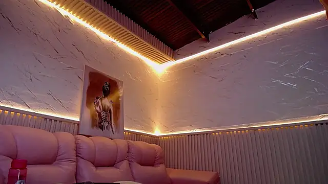 XXX chat uživo modela Alaya_cute