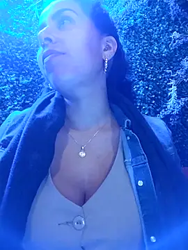 Sembang XXX Secara Langsung Luianna