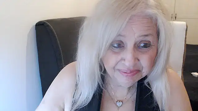 SusiLifeXXX Chat XXX live