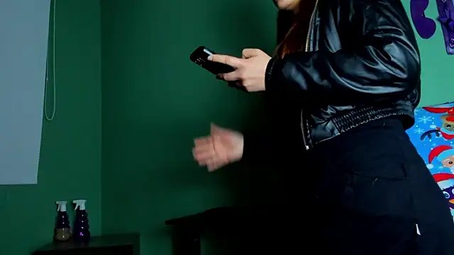 hazz_smith_'s Live XXX Chat