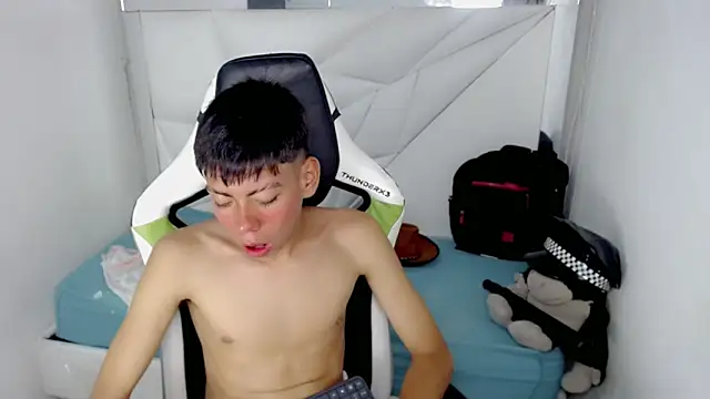 Czat XXX na żywo – Liarr_