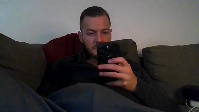 XXX chat uživo modela cheekycherryx