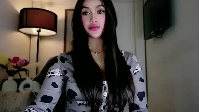 Anna_HollyDollのウェブカメラショー