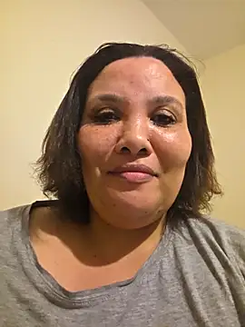 Pokazy przed kamerką – Curvy-Nthabi_X