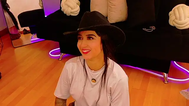 XXX chat uživo modela EmmyEvans1