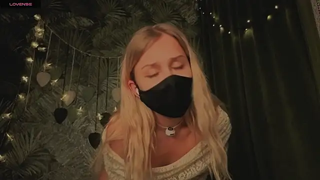 EternalOphelia live XXX chat