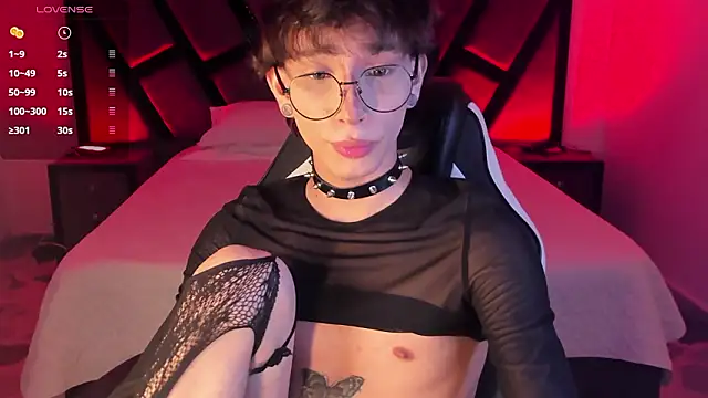 AndyWiilliams: онлайн-секс-чат