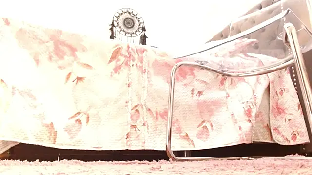 Valentina-Ferrer 现场XXX聊天