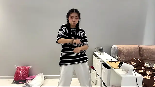 SweetMiaXO's Live XXX Chat