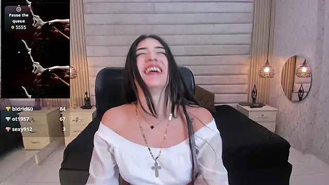 VictoriaaBlair Adlı Modelin Canlı XXX Sohbeti